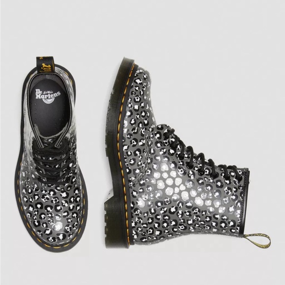 NWOT- Dr. Marten 1460 WOMEN'S LEOPARD SMOOTH LEATHER LACE UP BOOTS Size 6 - Picture 4 of 8